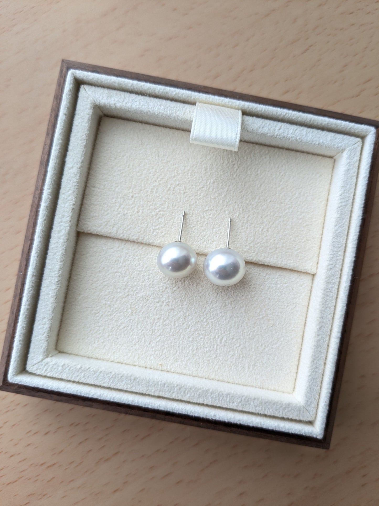 Silver Glow South Sea Pearl Pierce - Himekobo