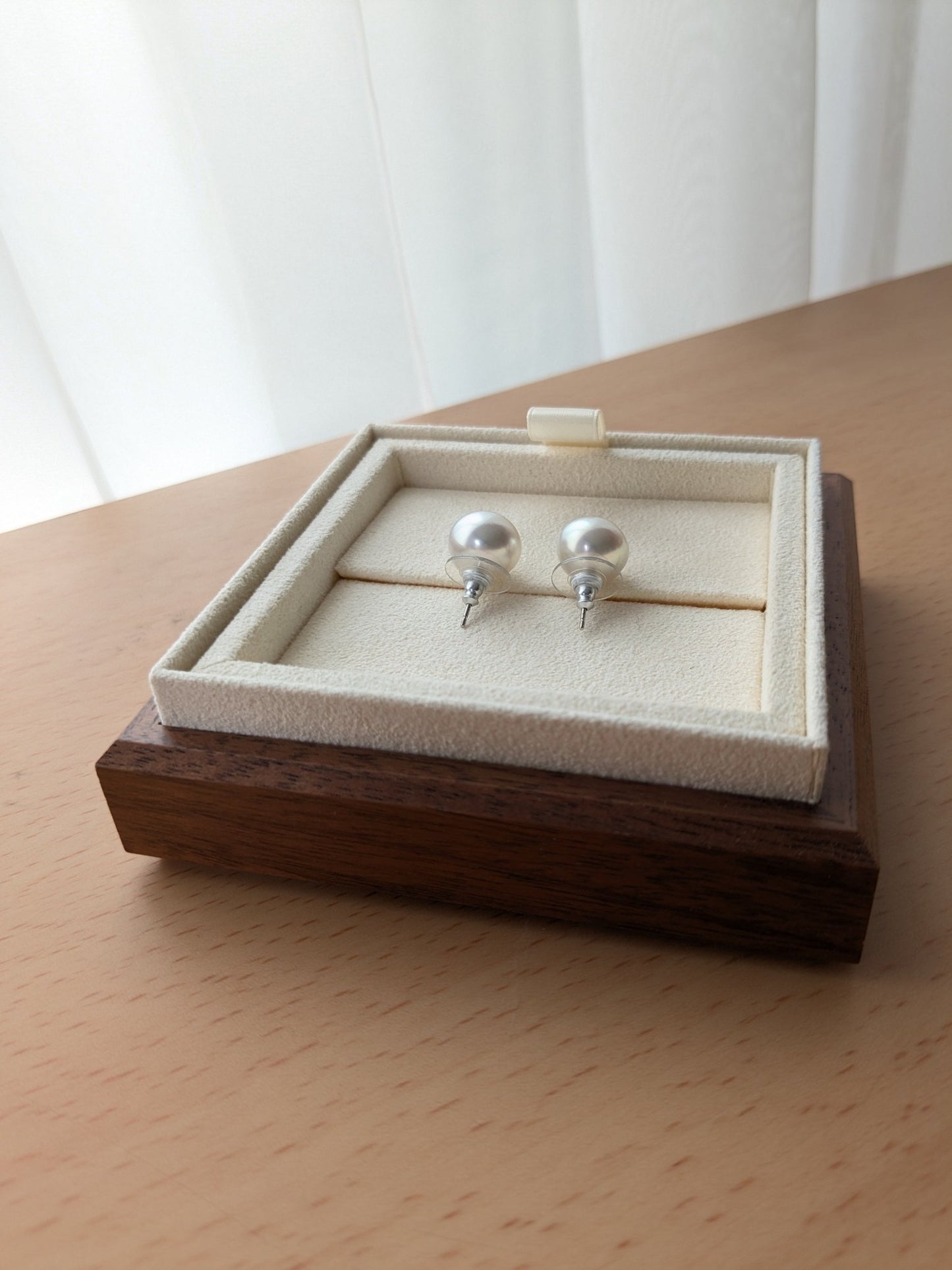 Silver Glow South Sea Pearl Pierce - Himekobo