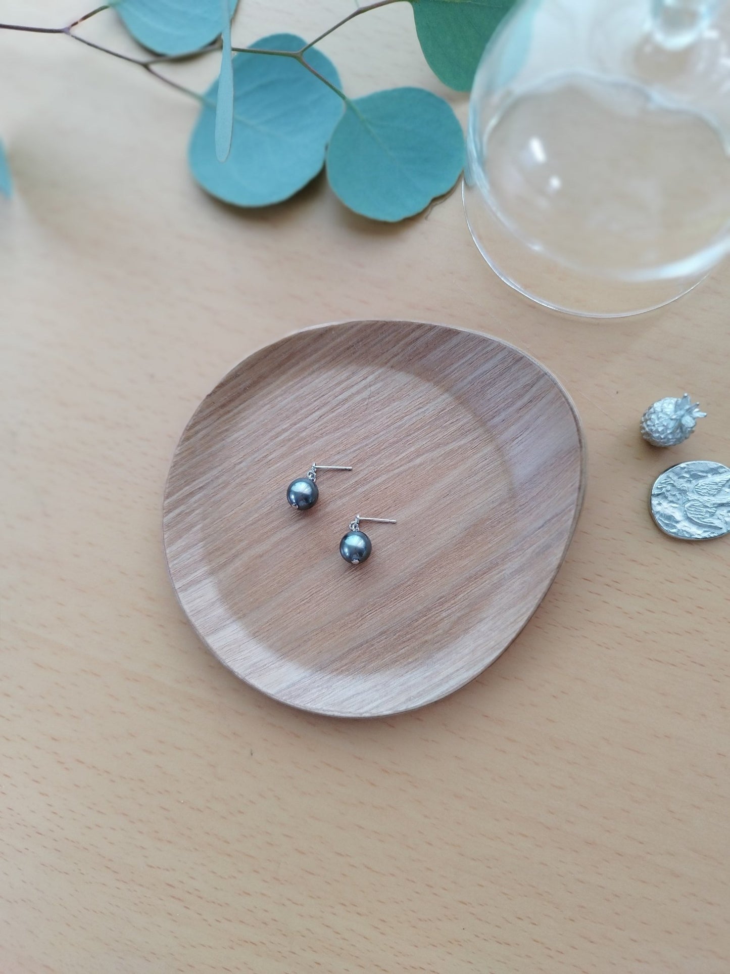 黒蝶パール 8mm シルバーピアス - Himekobo