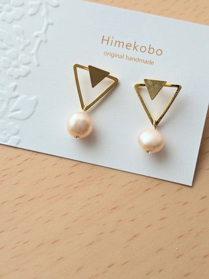Geometric Triangle & Pearl Pierce - Himekobo